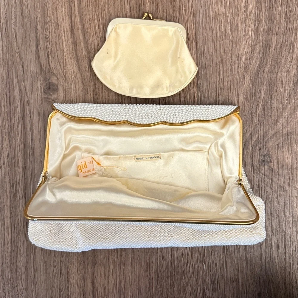 Vntg magid hand beaded made in France Cream wedding Clutch with Gold Trim